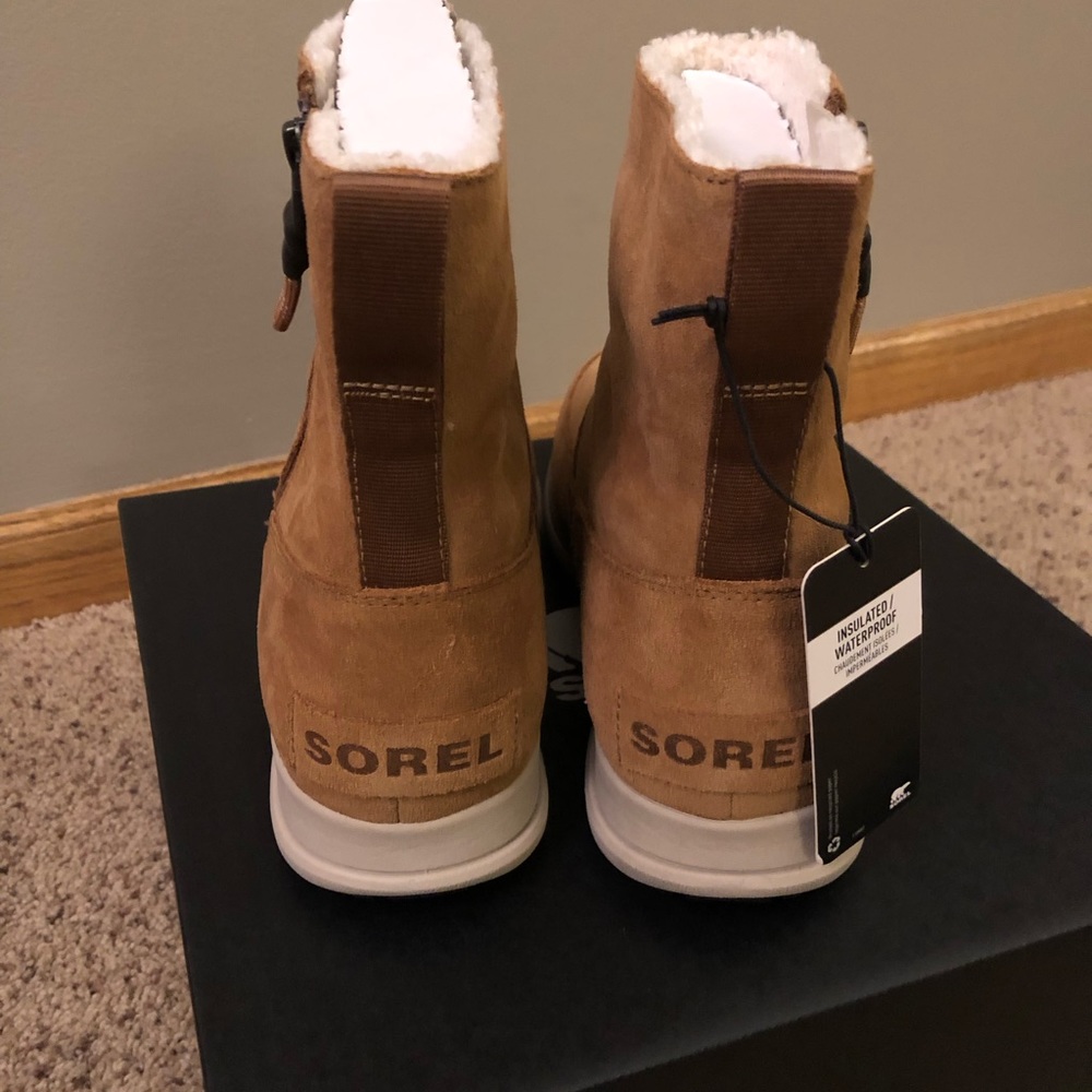 Sorel Women’s Explorer Zip Weatherproof Boot